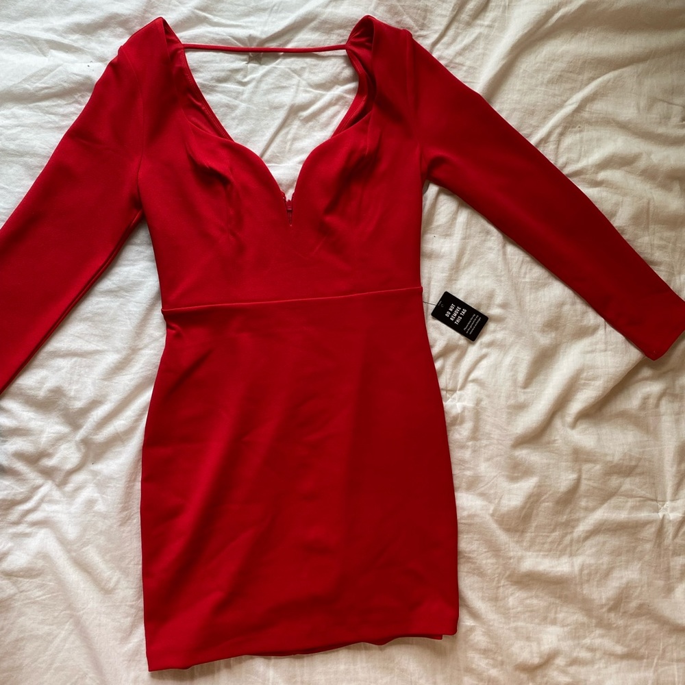 Red long sleeve bodycon backless express dress NWT